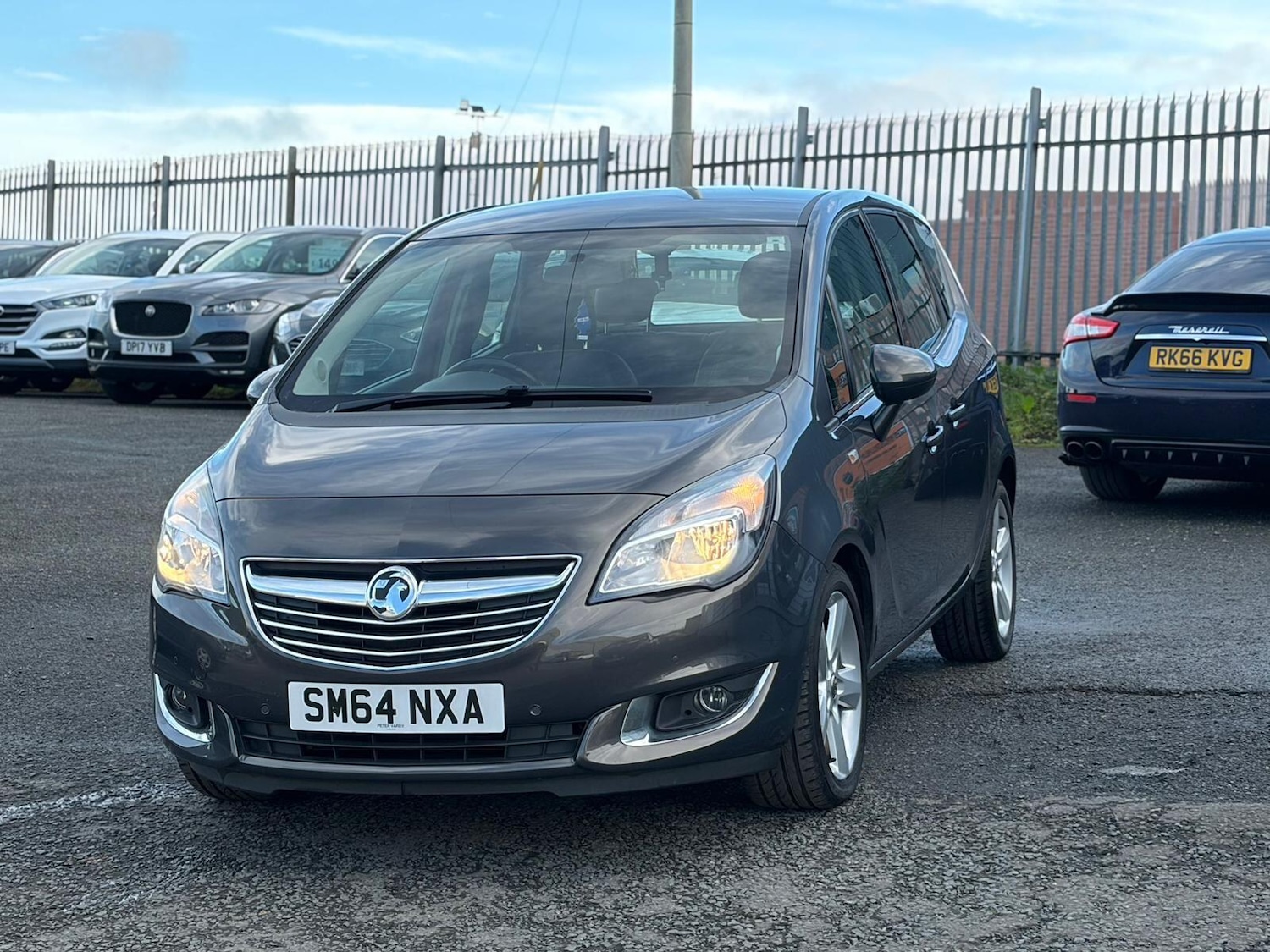 Used Vauxhall Meriva 2015 for sale - 76996262: Photo 2