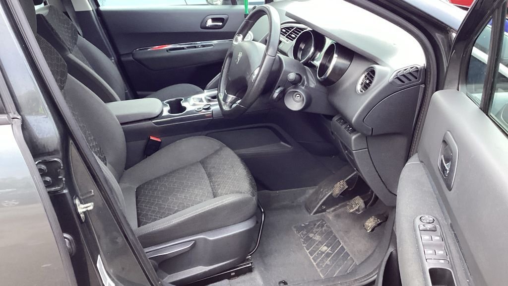 Used Peugeot 3008 2016 for sale - 77464382: Photo 7