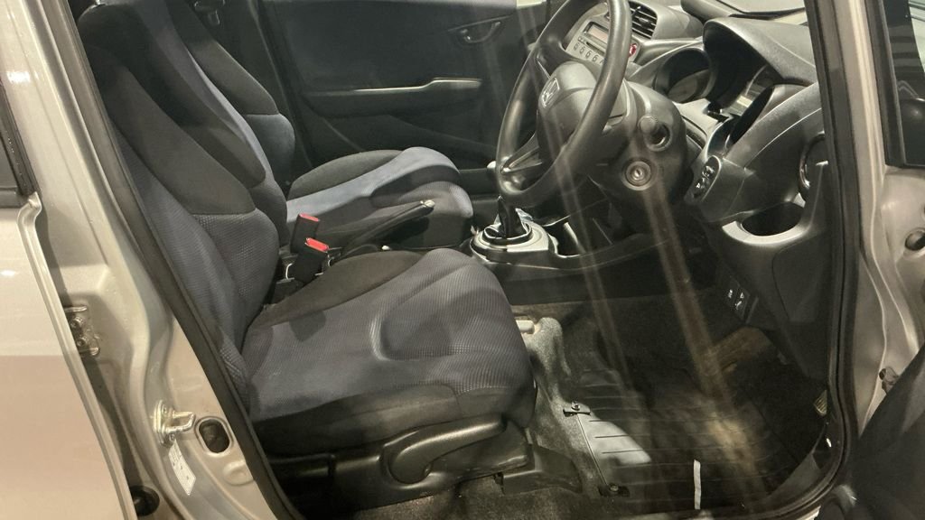 Used Honda Jazz 2013 for sale - 77642928: Photo 9