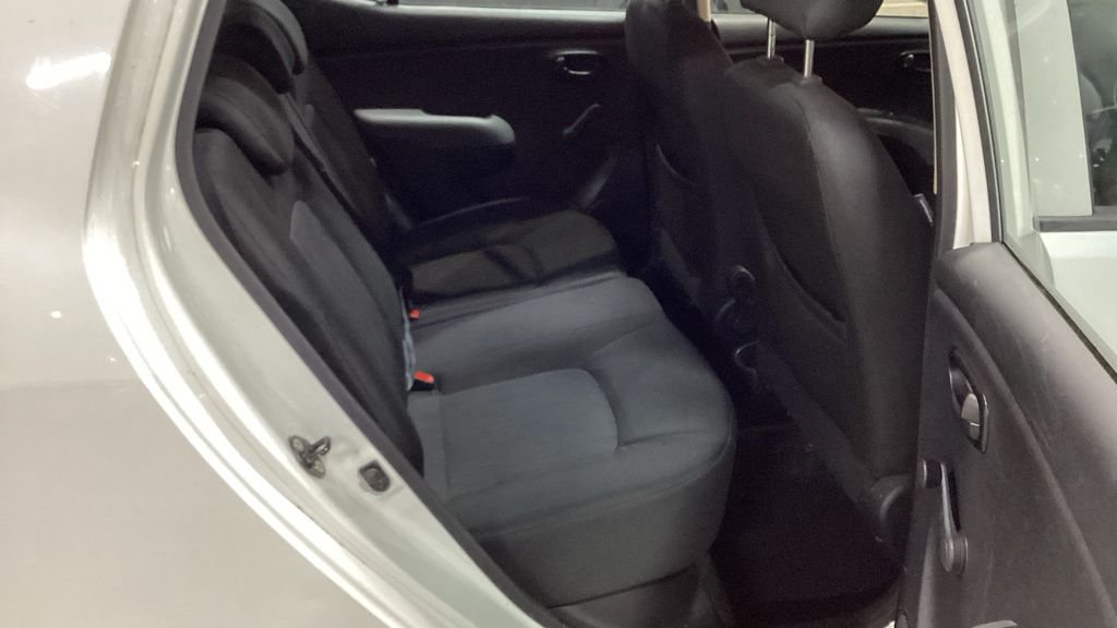 Used Hyundai i10 2014 for sale - 77188718: Photo 14