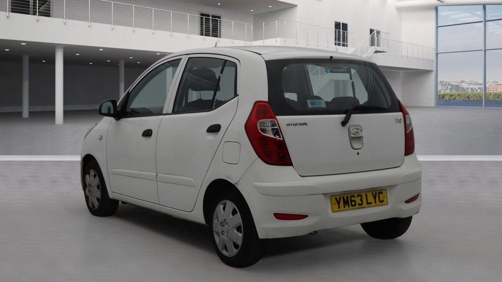 Used Hyundai i10 2014 for sale - 77188718: Photo 9