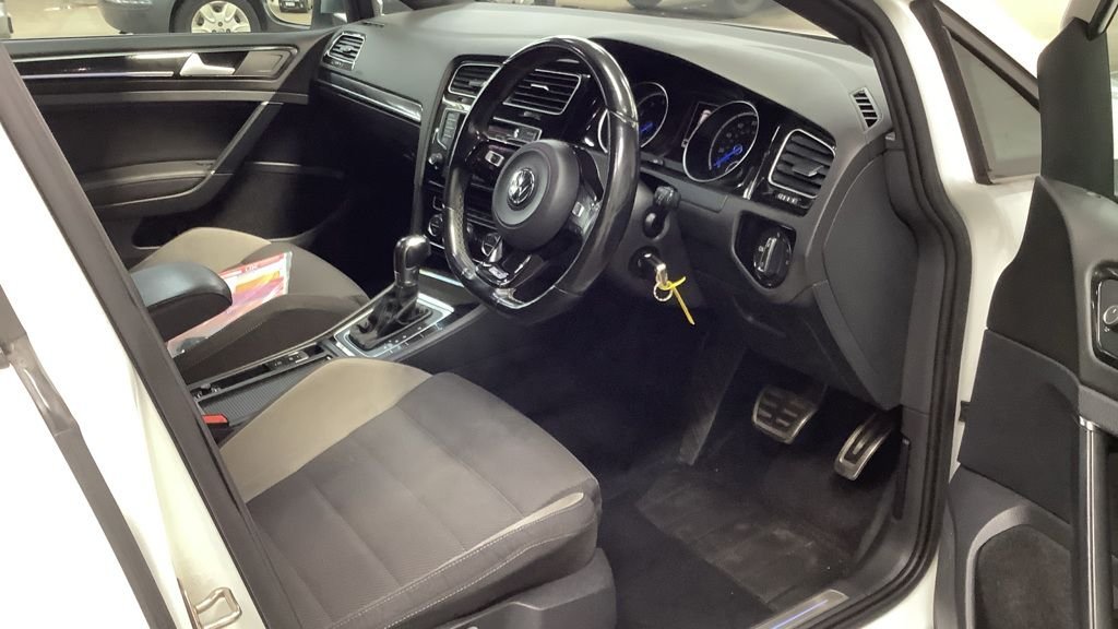 Used Volkswagen Golf 2015 for sale - 77734227: Photo 3