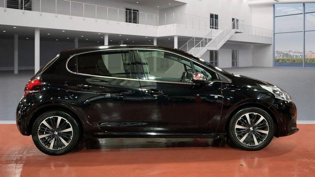 Used Peugeot 208 2019 for sale - 76772213: Photo 5