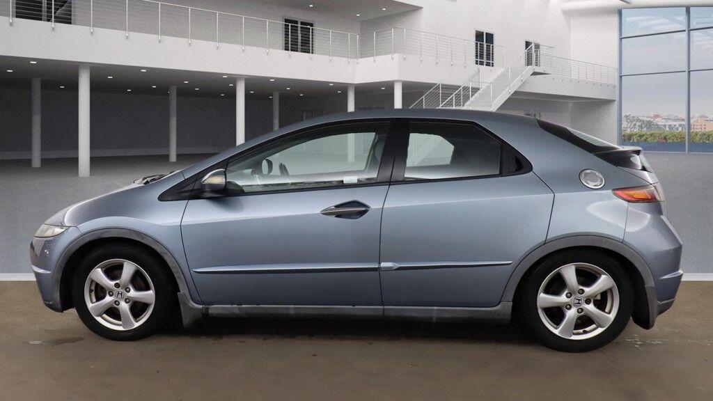Used Honda Civic 2008 for sale - 76976873: Photo 4