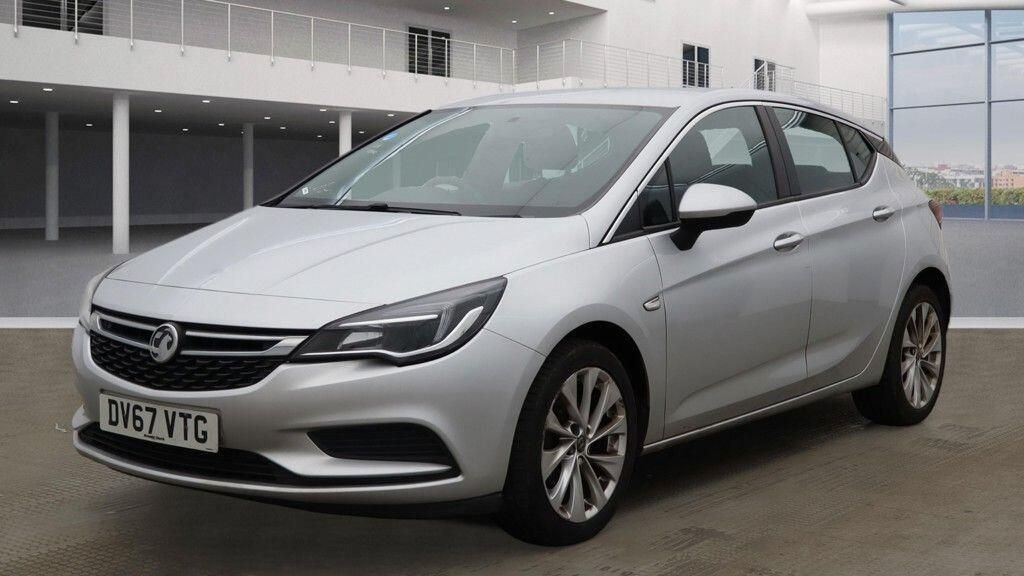 Used Vauxhall Astra 2017 for sale - 77147793: Photo 2