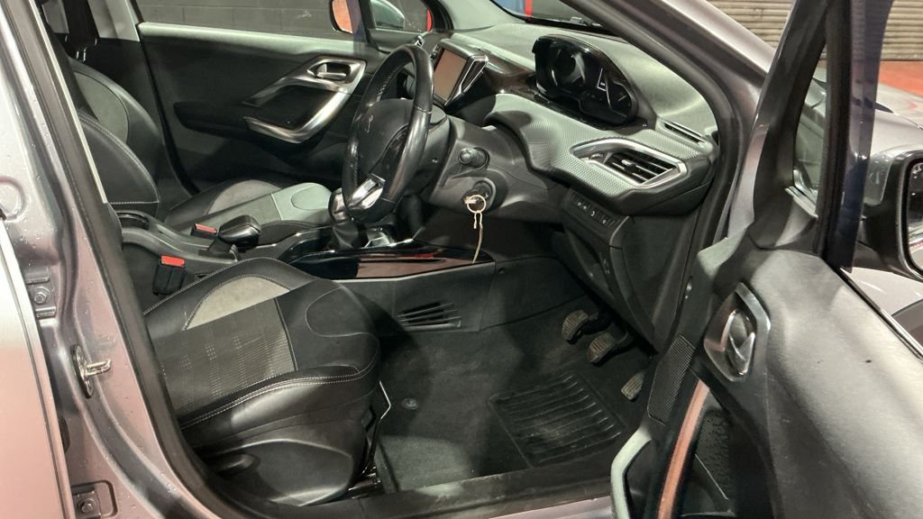 Used Peugeot 2008 2017 for sale - 77153640: Photo 24