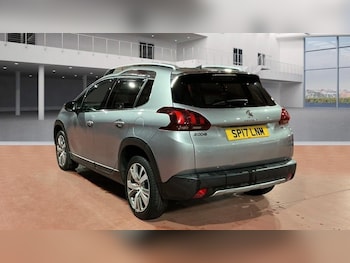 Used Peugeot 2008 2017 for sale - 77153640: Photo