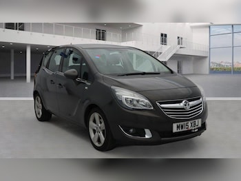 2015 (15) - 1.4i 16V Tech Line 5dr