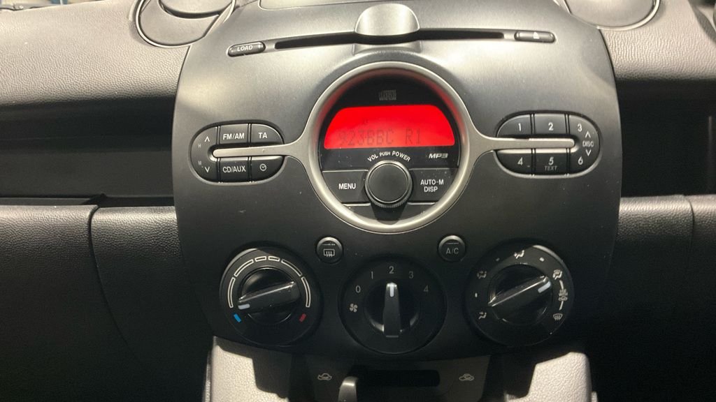 Used Mazda Mazda2 2009 for sale - 77451807: Photo 11