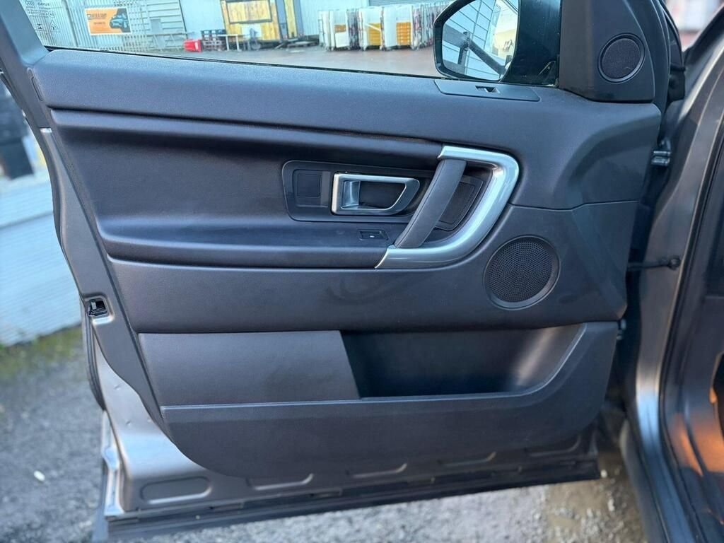 Used Land Rover Discovery Sport 2017 for sale - 77147822: Photo 26