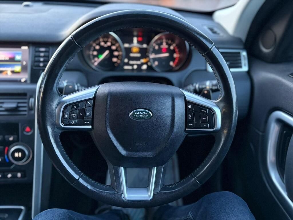 Used Land Rover Discovery Sport 2017 for sale - 77147822: Photo 32