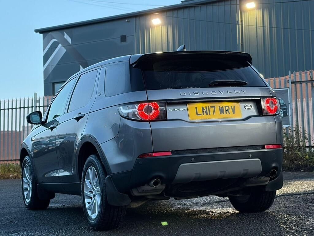 Used Land Rover Discovery Sport 2017 for sale - 77147822: Photo 5