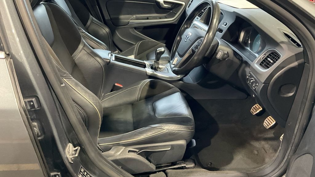 Used Volvo S60 2016 for sale - 77880261: Photo 4