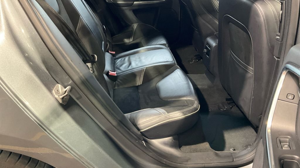 Used Volvo S60 2016 for sale - 77880261: Photo 7