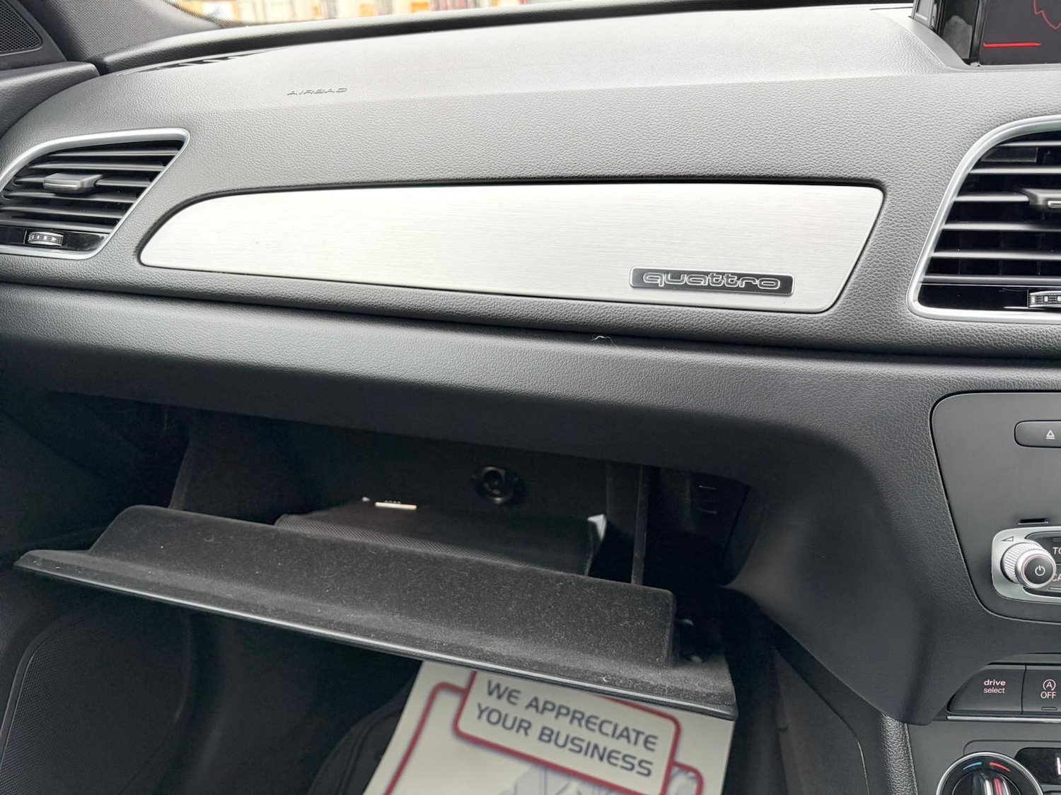 Used Audi Q3 2015 for sale - 76306751: Photo 33