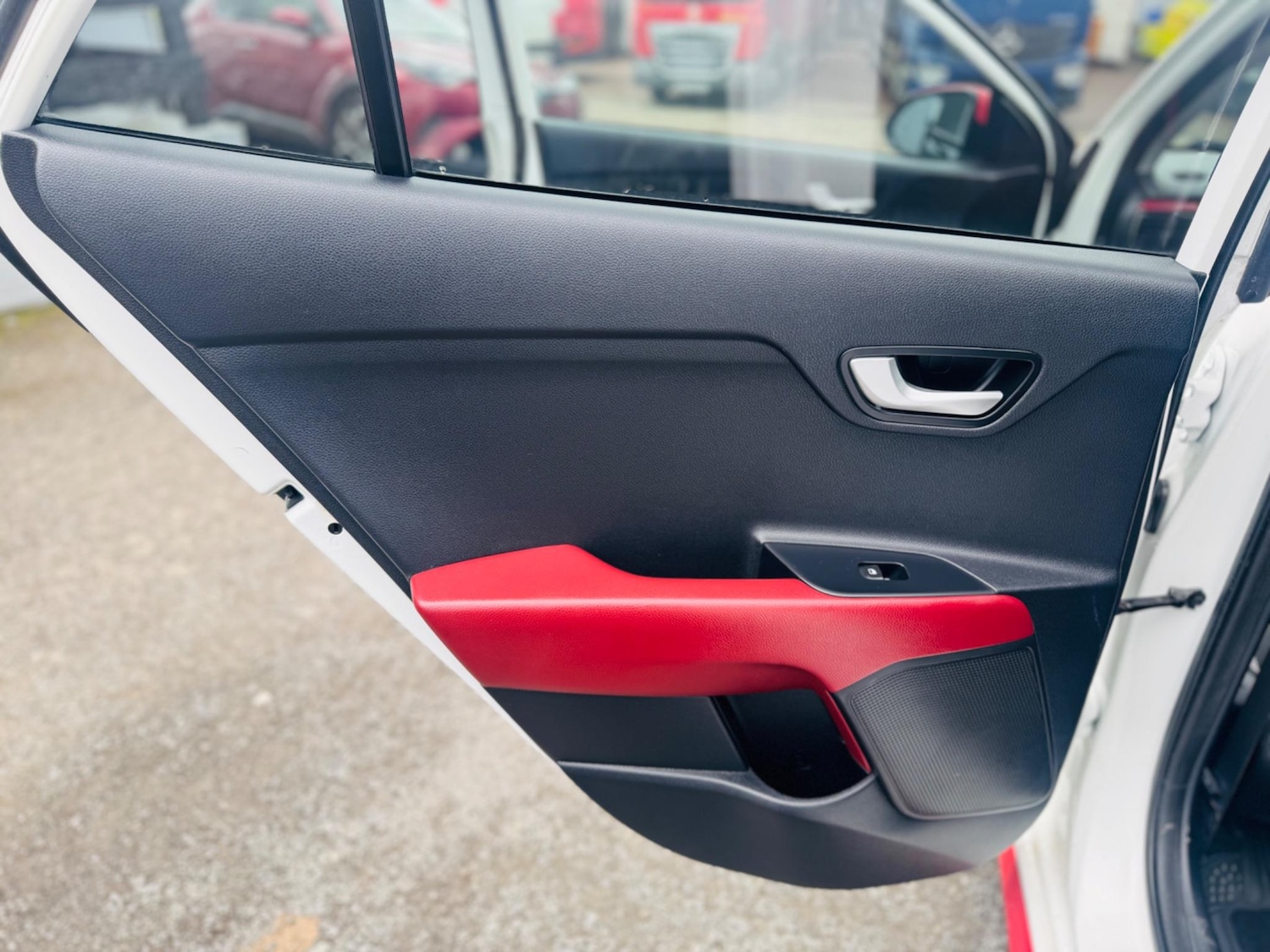 Used Kia Rio 2017 for sale - 76898428: Photo 40