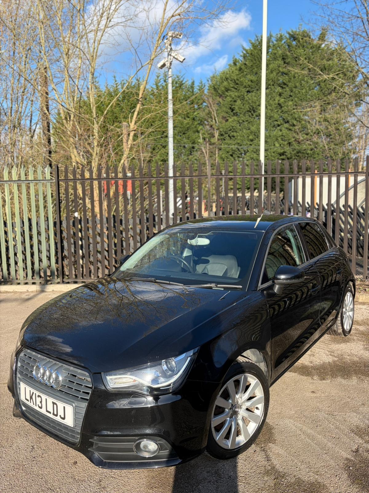 Used Audi A1 2013 for sale - 78145979: Photo 3