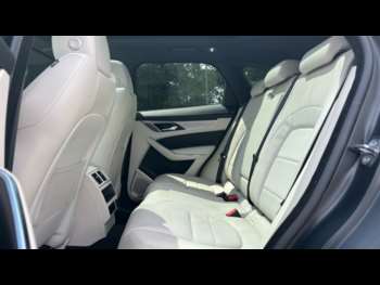 Used Jaguar F-Pace 2023 for sale - 75057523: Photo