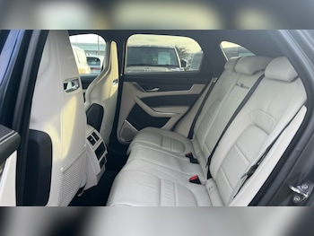 Used Jaguar F-Pace 2024 for sale - 76933153: Photo