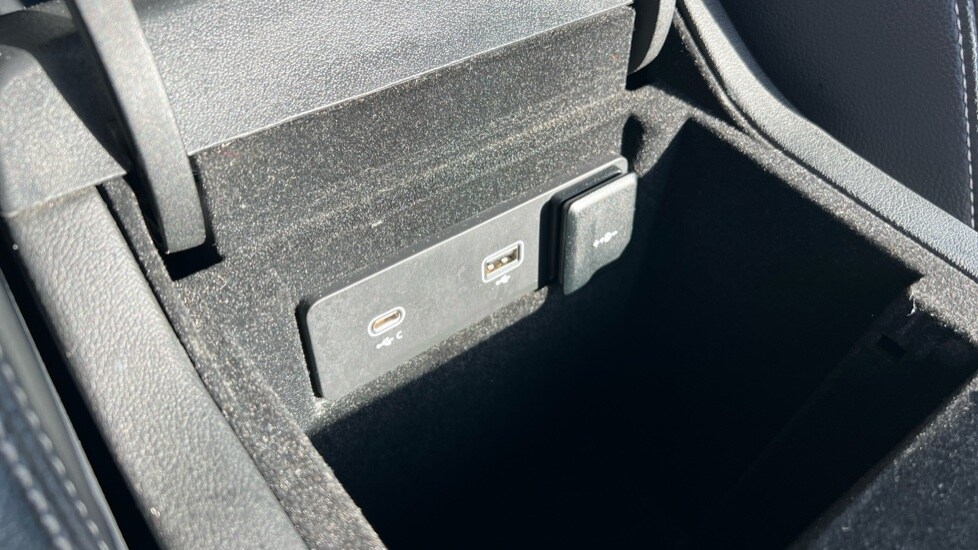 Used Jaguar F-Pace 2021 for sale - 76168692: Photo 45