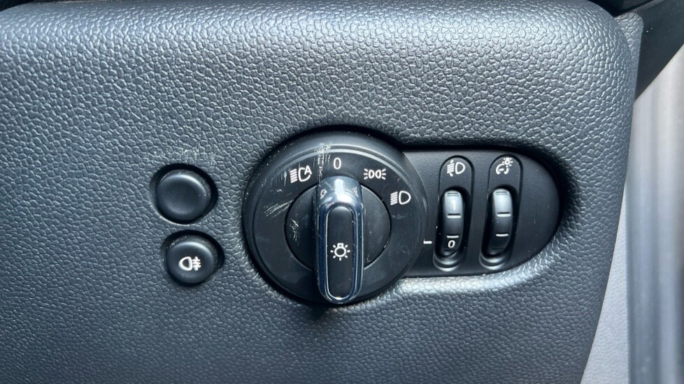 Used MINI Hatch 2019 for sale - 76033867: Photo 49
