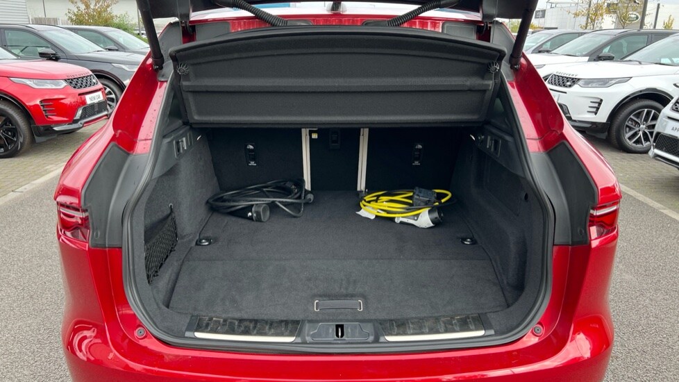 Used Jaguar F-Pace 2024 for sale - 76116765: Photo 10