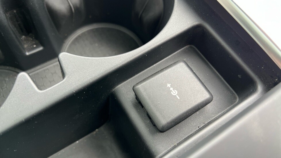 Used Jaguar F-Pace 2024 for sale - 76116765: Photo 42