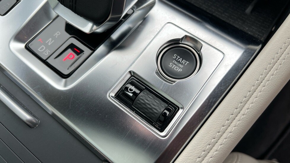 Used Jaguar F-Pace 2024 for sale - 76116765: Photo 43