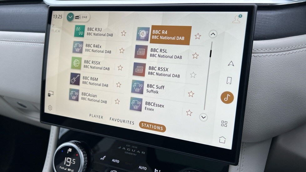 Used Jaguar F-Pace 2024 for sale - 76116765: Photo 64