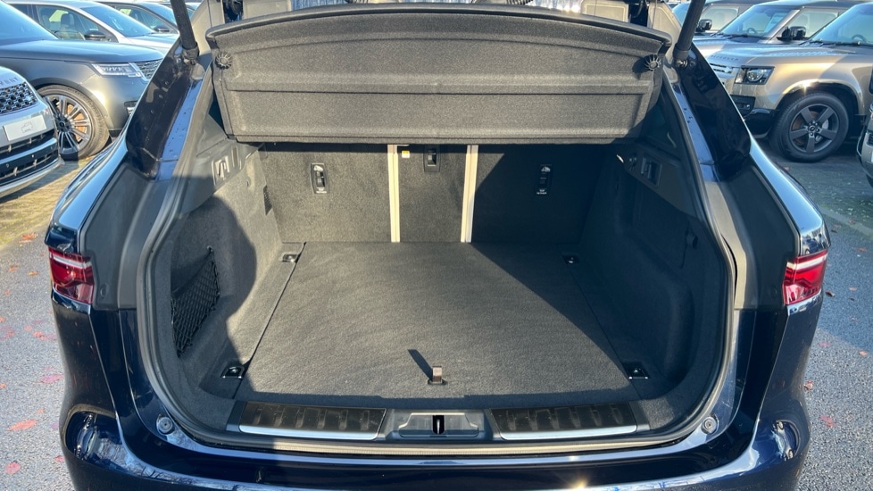 Used Jaguar F-Pace 2024 for sale - 76766254: Photo 10