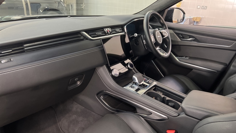 Used Jaguar F-Pace 2021 for sale - 76161315: Photo 12