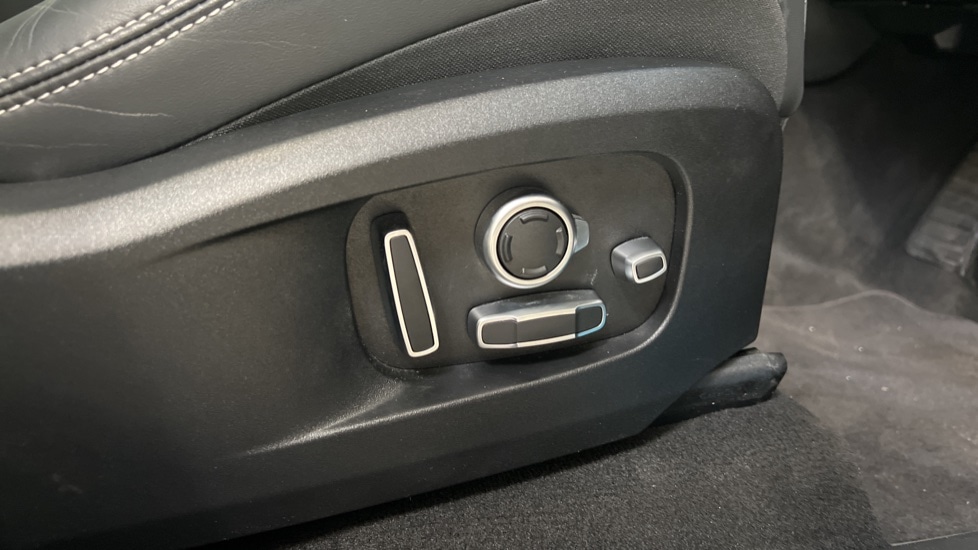 Used Jaguar F-Pace 2021 for sale - 76161315: Photo 32