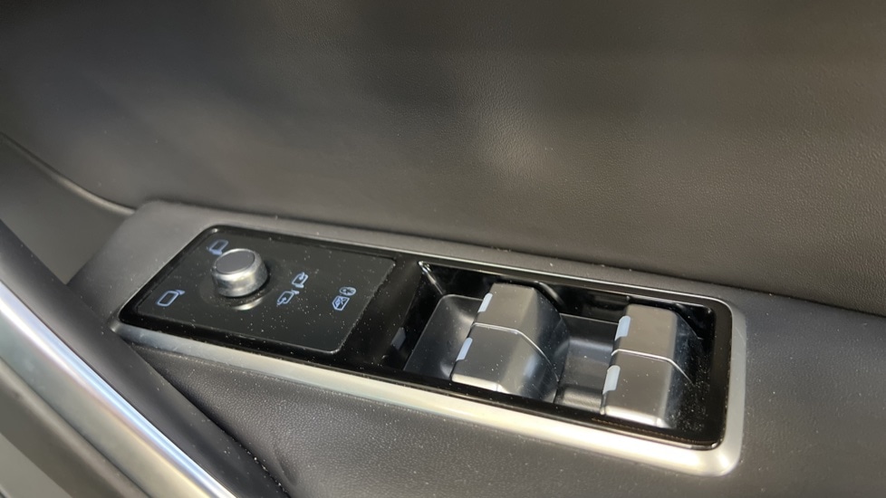 Used Jaguar F-Pace 2021 for sale - 76161315: Photo 40