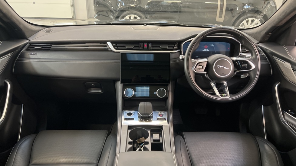Used Jaguar F-Pace 2021 for sale - 76161315: Photo 9