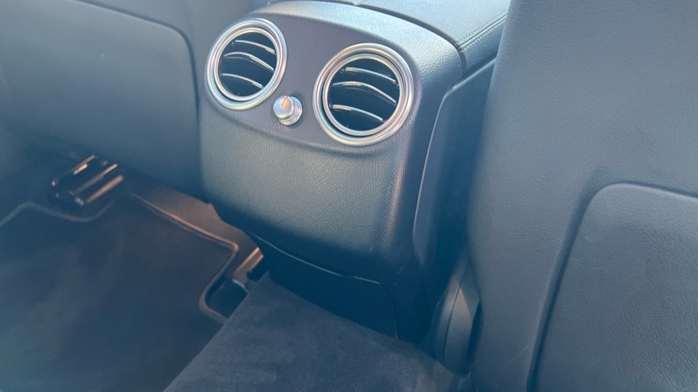 Used Mercedes-Benz GLC 2019 for sale - 76552476: Photo 33