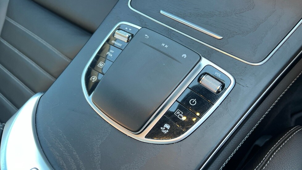 Used Mercedes-Benz GLC 2019 for sale - 76552476: Photo 48