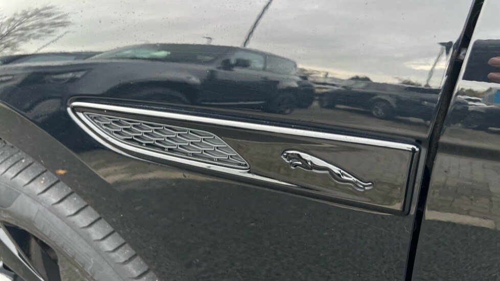 Used Jaguar F-Pace 2022 for sale - 76872941: Photo 20