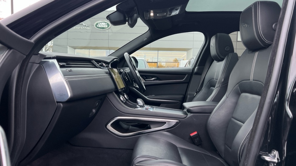 Used Jaguar F-Pace 2022 for sale - 76872941: Photo 3