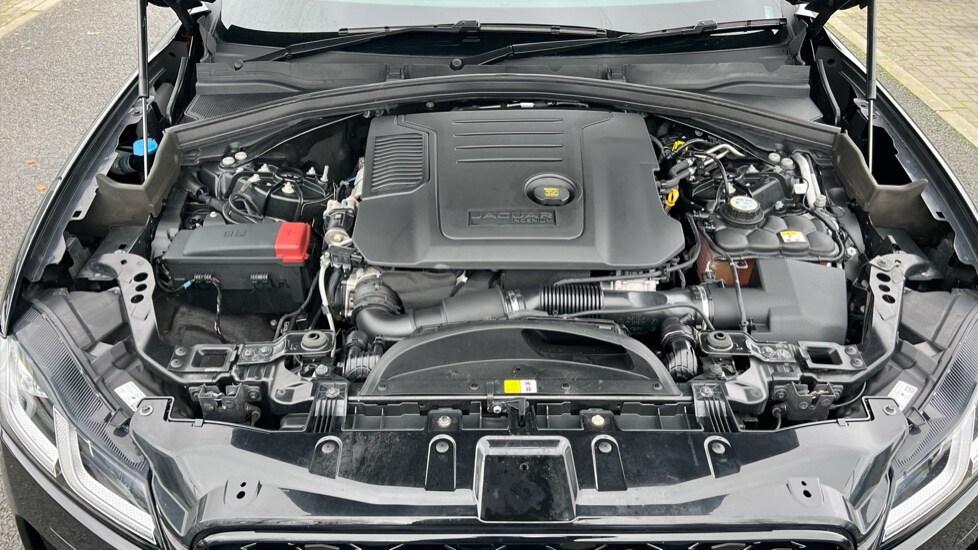 Used Jaguar F-Pace 2022 for sale - 76872941: Photo 34