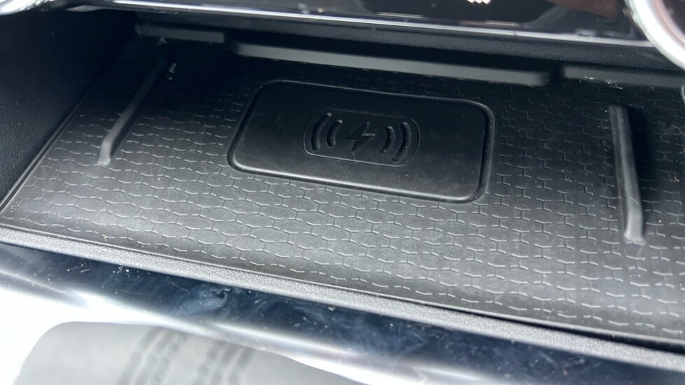 Used Jaguar F-Pace 2022 for sale - 76872941: Photo 42