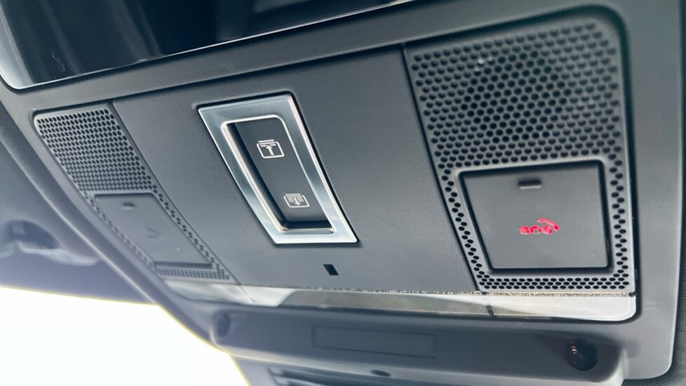 Used Jaguar F-Pace 2022 for sale - 76872941: Photo 43