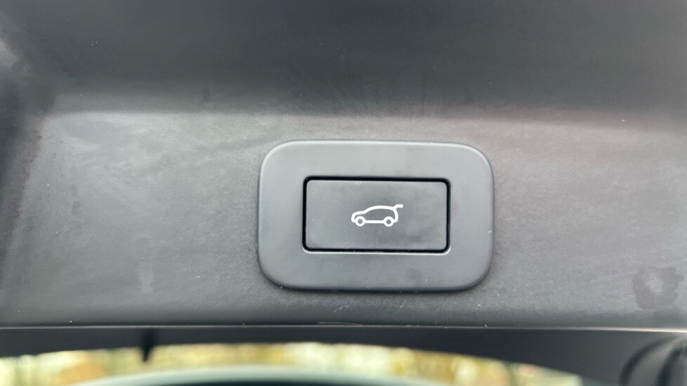 Used Jaguar F-Pace 2022 for sale - 76872941: Photo 52