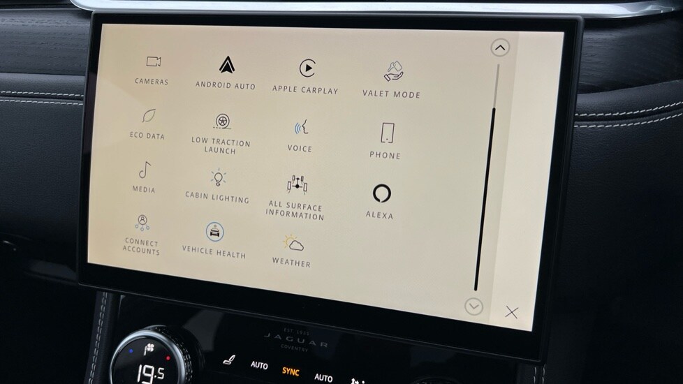 Used Jaguar F-Pace 2022 for sale - 76872941: Photo 62