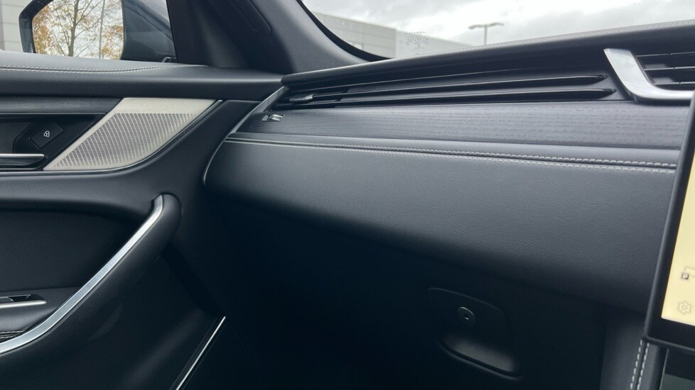 Used Jaguar F-Pace 2022 for sale - 76872941: Photo 63