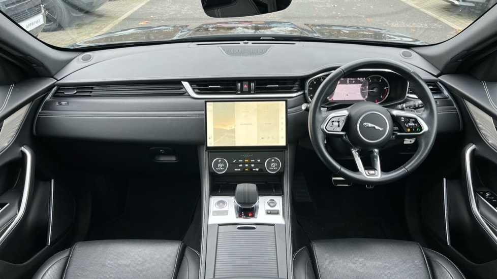 Used Jaguar F-Pace 2022 for sale - 76872941: Photo 9