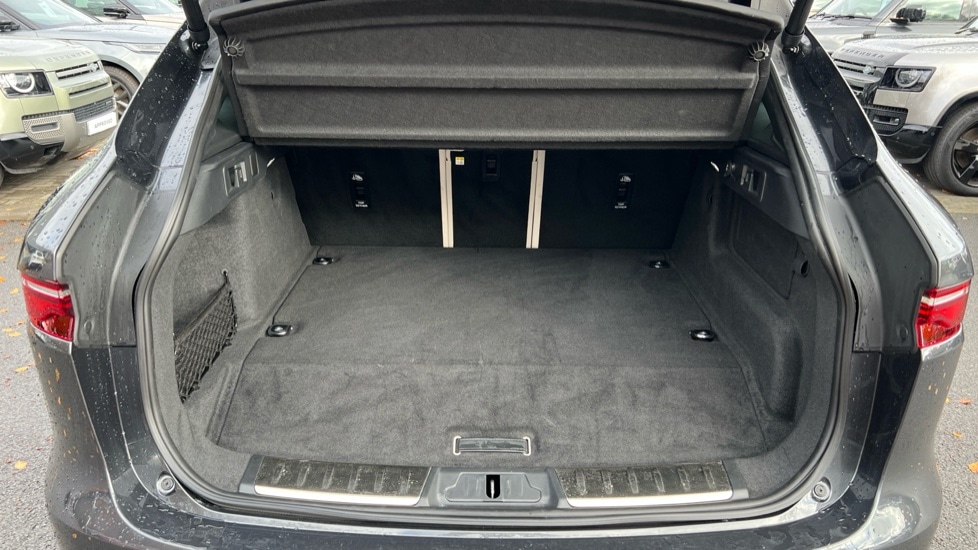 Used Jaguar F-Pace 2024 for sale - 76297671: Photo 10