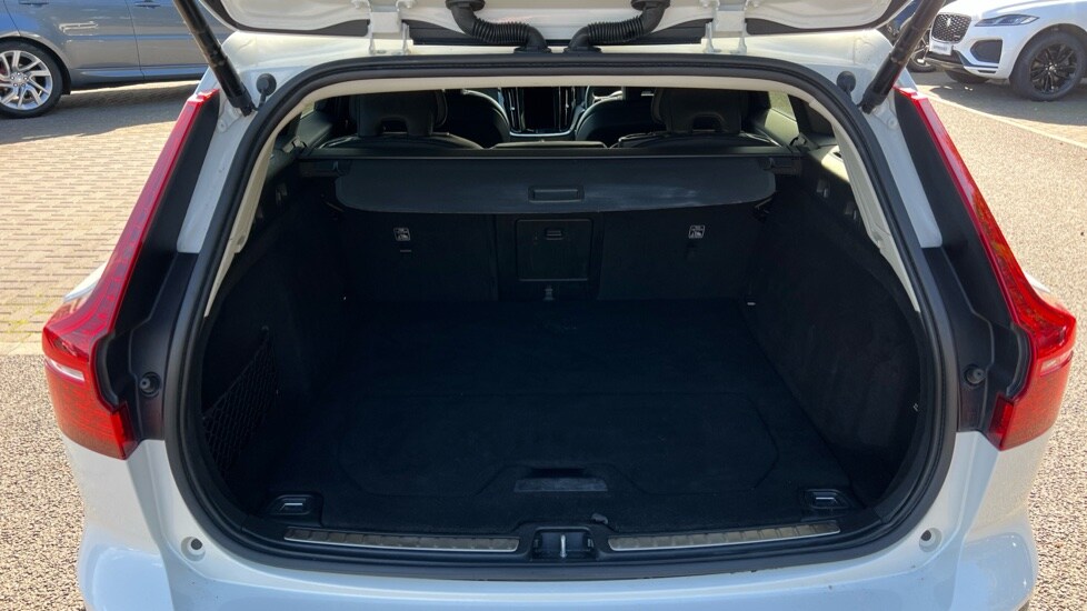 Used Volvo V60 2021 for sale - 75959707: Photo 15