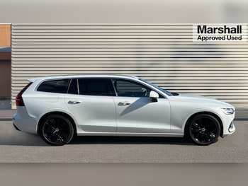 Used Volvo V60 2021 for sale - 75959707: Photo 2