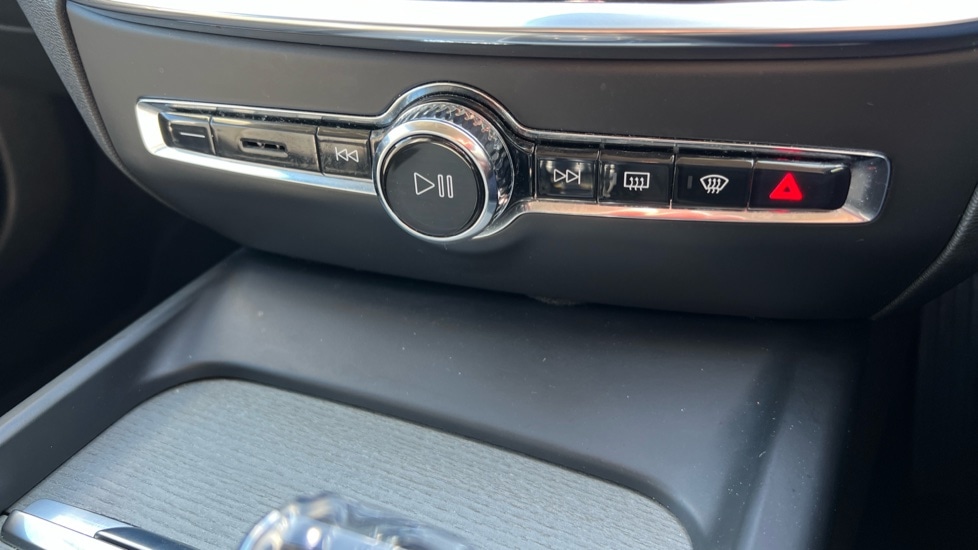 Used Volvo V60 2021 for sale - 75959707: Photo 48