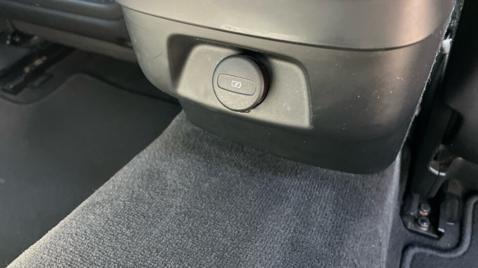 Used Volvo V60 2021 for sale - 75959707: Photo 53
